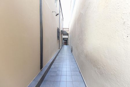 Casa à venda com 140m², 3 quartos e 2 vagas Casa à venda com 140m², 3 quartos e 2 vagasCorredor