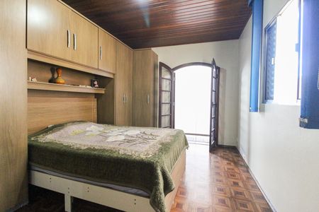 Casa à venda com 140m², 3 quartos e 2 vagas Casa à venda com 140m², 3 quartos e 2 vagasQuarto 3