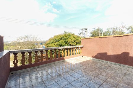 Casa à venda com 140m², 3 quartos e 2 vagas Casa à venda com 140m², 3 quartos e 2 vagasVaranda do Quarto 3