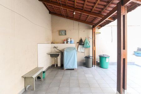 Casa à venda com 140m², 3 quartos e 2 vagas Casa à venda com 140m², 3 quartos e 2 vagasÁrea de Serviço