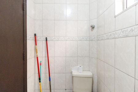 Casa à venda com 140m², 3 quartos e 2 vagas Casa à venda com 140m², 3 quartos e 2 vagasLavabo