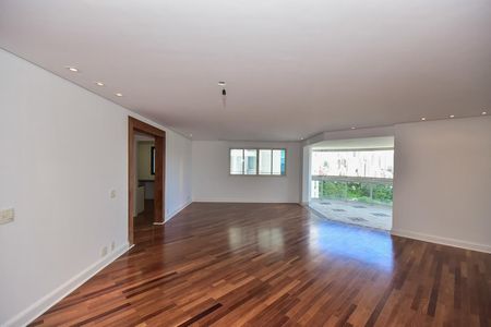 Apartamento à venda com 288m², 4 quartos e 4 vagasSala