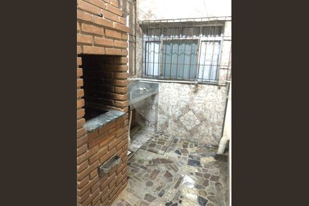 Casa à venda com 3 quartos, 300m² em Vila Ema, São Paulo