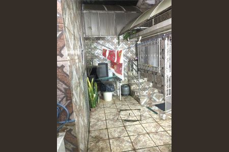 Casa à venda com 3 quartos, 300m² em Vila Ema, São Paulo