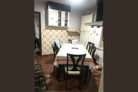 Casa à venda com 3 quartos, 300m² em Vila Ema, São Paulo