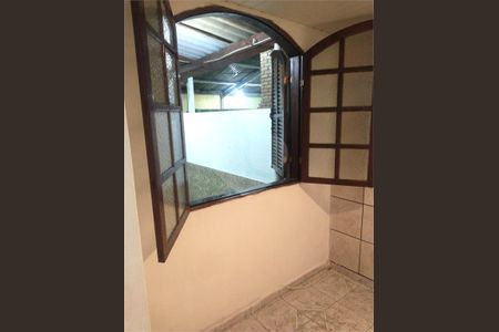 Casa à venda com 3 quartos, 300m² em Vila Ema, São Paulo