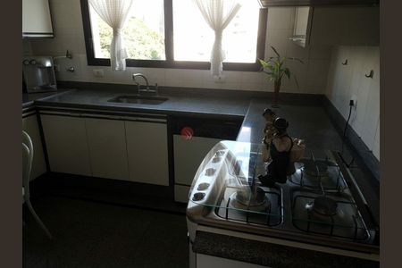 Apartamento à venda com 4 quartos, 250m² em Vila Gomes Cardim, São Paulo