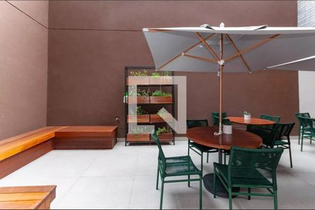 Apartamento à venda com 144m², 3 quartos e 3 vagas Apartamento à venda com 144m², 3 quartos e 3 vagasÁrea comum - Churrasqueira