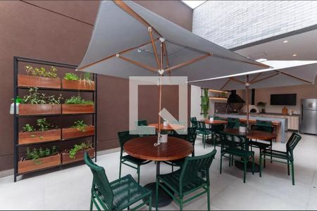 Apartamento à venda com 144m², 3 quartos e 3 vagas Apartamento à venda com 144m², 3 quartos e 3 vagasÁrea comum - Churrasqueira