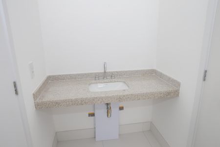 Apartamento à venda com 238m², 4 quartos e 3 vagas Apartamento à venda com 238m², 4 quartos e 3 vagasBanheiro da Suíte 3