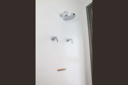 Apartamento à venda com 238m², 4 quartos e 3 vagas Apartamento à venda com 238m², 4 quartos e 3 vagasBanheiro da Suíte 4