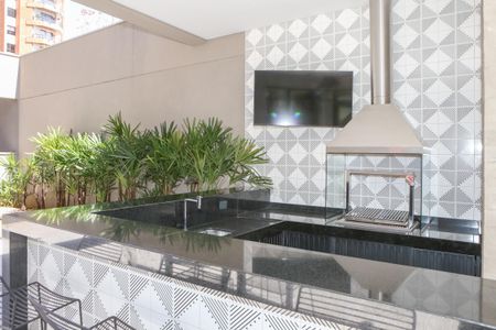 Apartamento à venda com 238m², 4 quartos e 3 vagas Apartamento à venda com 238m², 4 quartos e 3 vagasÁrea comum - Churrasqueira