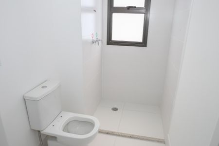 Apartamento à venda com 238m², 4 quartos e 3 vagas Apartamento à venda com 238m², 4 quartos e 3 vagasBanheiro da Suíte 3