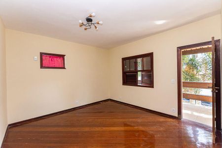 Casa à venda com 4 quartos, 318m² em Itaipu, Niterói