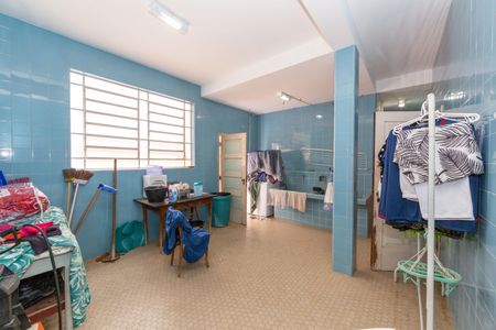 Casa à venda com 720m², 8 quartos e 8 vagas Casa à venda com 720m², 8 quartos e 8 vagasÁrea de Serviço