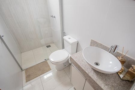 Apartamento à venda com 55m², 2 quartos e 2 vagasBanheiro Social