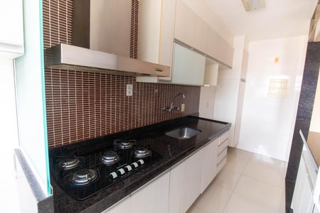Apartamento à venda com 60m², 2 quartos e 1 vaga Apartamento à venda com 60m², 2 quartos e 1 vagaCozinha e Área de Serviço