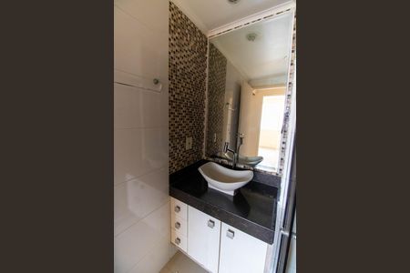 Apartamento à venda com 60m², 2 quartos e 1 vaga Apartamento à venda com 60m², 2 quartos e 1 vagaBanheiro