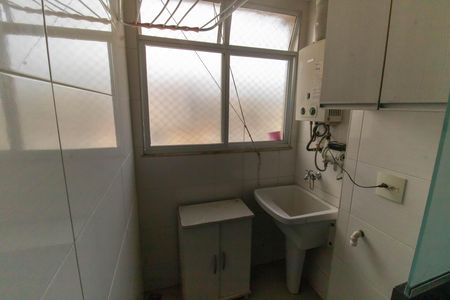 Apartamento à venda com 60m², 2 quartos e 1 vaga Apartamento à venda com 60m², 2 quartos e 1 vagaCozinha e Área de Serviço