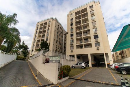 Apartamento à venda com 60m², 2 quartos e 1 vaga Apartamento à venda com 60m², 2 quartos e 1 vagaFachada