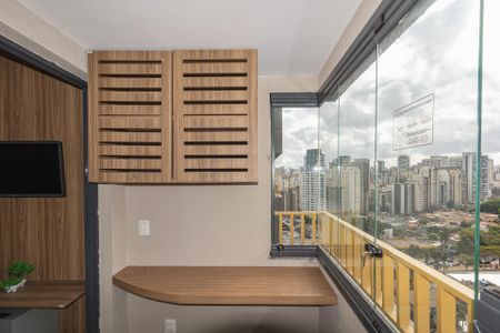Sacada de kitnet/studio à venda com 1 quarto, 27m² em Vila Olímpia, São Paulo