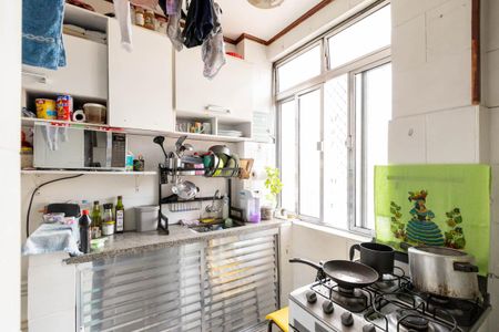 Apartamento à venda com 48m², 1 quarto e sem vaga Apartamento à venda com 48m², 1 quarto e sem vagaCozinha