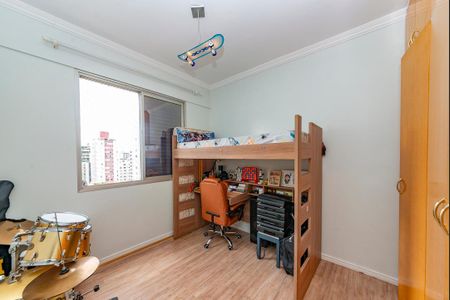 Apartamento à venda com 130m², 4 quartos e 2 vagasQuarto 2