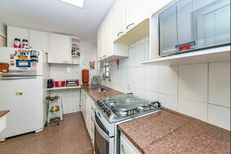 Apartamento à venda com 130m², 4 quartos e 2 vagasCozinha