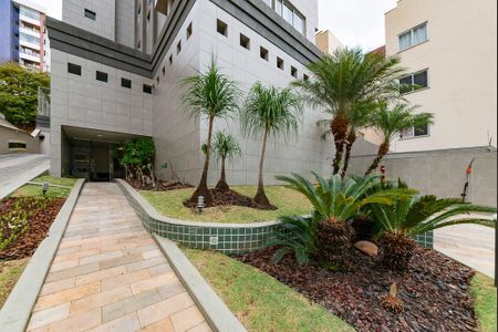 Apartamento à venda com 130m², 4 quartos e 2 vagasEntrada