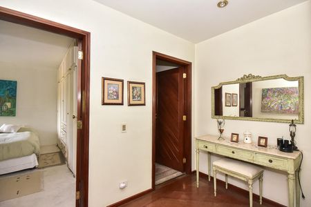 Casa à venda com 700m², 3 quartos e 6 vagasSuíte 2