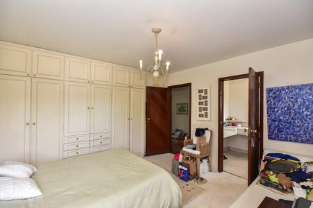 Casa à venda com 700m², 3 quartos e 6 vagasSuíte 2