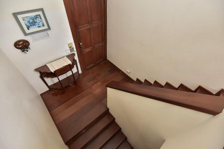 Casa à venda com 700m², 3 quartos e 6 vagasCorredor