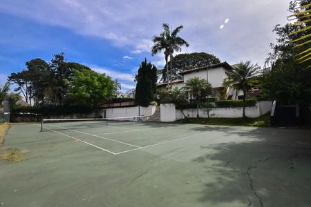 Casa à venda com 700m², 3 quartos e 6 vagasQuadra de Tênis