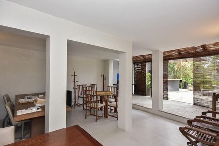 Casa à venda com 700m², 3 quartos e 6 vagasÁrea comum - Salão de festas