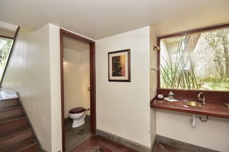 Casa à venda com 700m², 3 quartos e 6 vagasLavabo da Sala