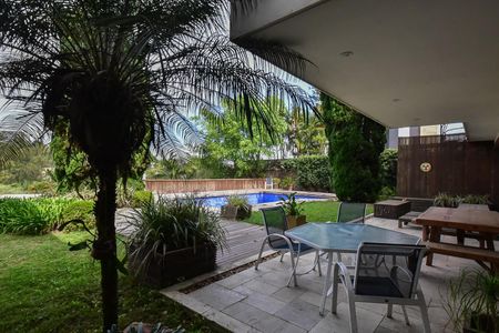 Casa à venda com 700m², 3 quartos e 6 vagasÁrea comum