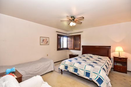 Casa à venda com 700m², 3 quartos e 6 vagasSuíte 3