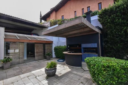 Casa à venda com 700m², 3 quartos e 6 vagasÁrea comum