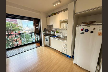 Cozinha de kitnet/studio à venda com 1 quarto, 39m² em Sumarezinho, São Paulo