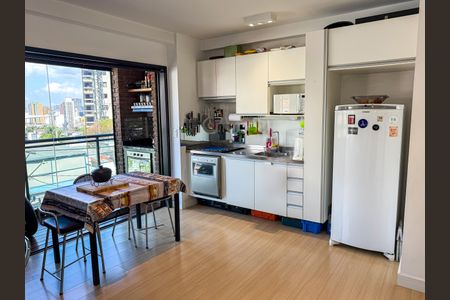 Cozinha de kitnet/studio à venda com 1 quarto, 39m² em Sumarezinho, São Paulo