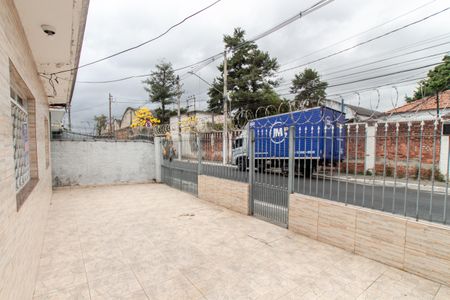 Casa à venda com 200m², 3 quartos e 4 vagas Casa à venda com 200m², 3 quartos e 4 vagasGaragem