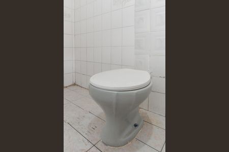 Casa à venda com 200m², 3 quartos e 4 vagas Casa à venda com 200m², 3 quartos e 4 vagas Banheiro Casa 2