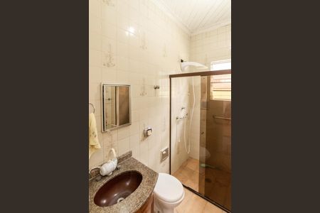 Casa à venda com 200m², 3 quartos e 4 vagas Casa à venda com 200m², 3 quartos e 4 vagasBanheiro