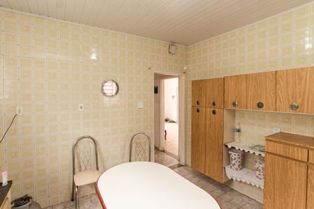 Casa à venda com 200m², 3 quartos e 4 vagas Casa à venda com 200m², 3 quartos e 4 vagasCozinha