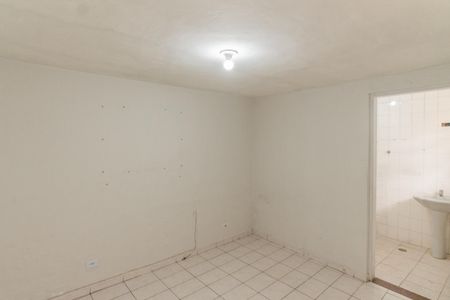 Casa à venda com 200m², 3 quartos e 4 vagas Casa à venda com 200m², 3 quartos e 4 vagasQuarto Casa 2