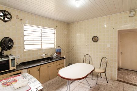 Casa à venda com 200m², 3 quartos e 4 vagas Casa à venda com 200m², 3 quartos e 4 vagasCozinha