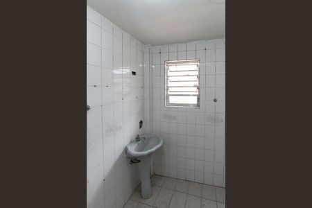 Casa à venda com 200m², 3 quartos e 4 vagas Casa à venda com 200m², 3 quartos e 4 vagas Banheiro Casa 2