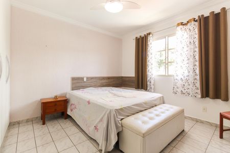 Casa à venda com 300m², 3 quartos e 4 vagas Casa à venda com 300m², 3 quartos e 4 vagasQuarto 1