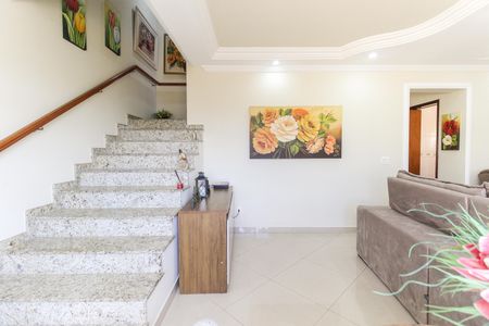 Casa à venda com 300m², 3 quartos e 4 vagas Casa à venda com 300m², 3 quartos e 4 vagasSala