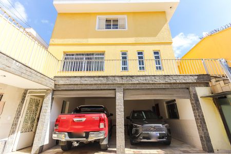 Casa à venda com 300m², 3 quartos e 4 vagas Casa à venda com 300m², 3 quartos e 4 vagasGaragem